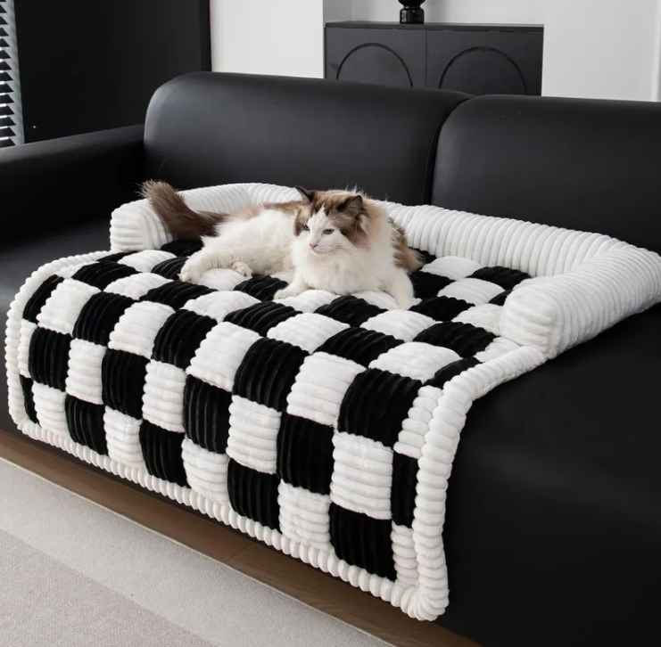 Plush Comfort Pet Bed